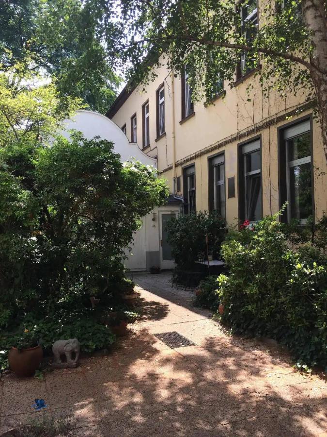 Ruhiges Office-Apartment Mit Kueche - Beuys Apartments Крефельд Экстерьер фото