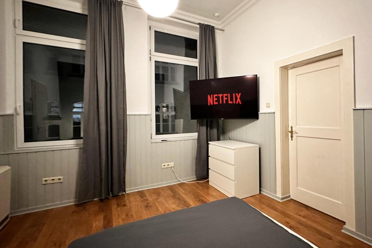 Ruhiges Office-Apartment Mit Kueche - Beuys Apartments Крефельд Экстерьер фото